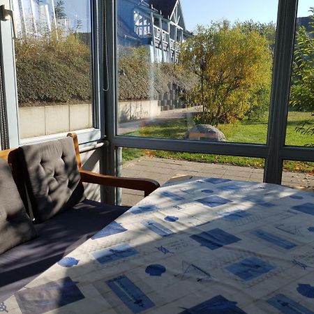 Ferienwohnung 4 im Haus am See mit Wintergarten und Terrasse Seedorf  Zimmer foto