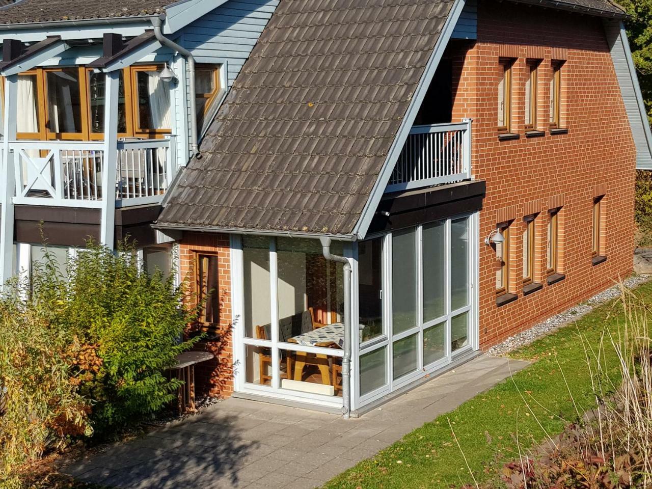 Ferienwohnung 4 im Haus am See mit Wintergarten und Terrasse Seedorf  Exterior foto