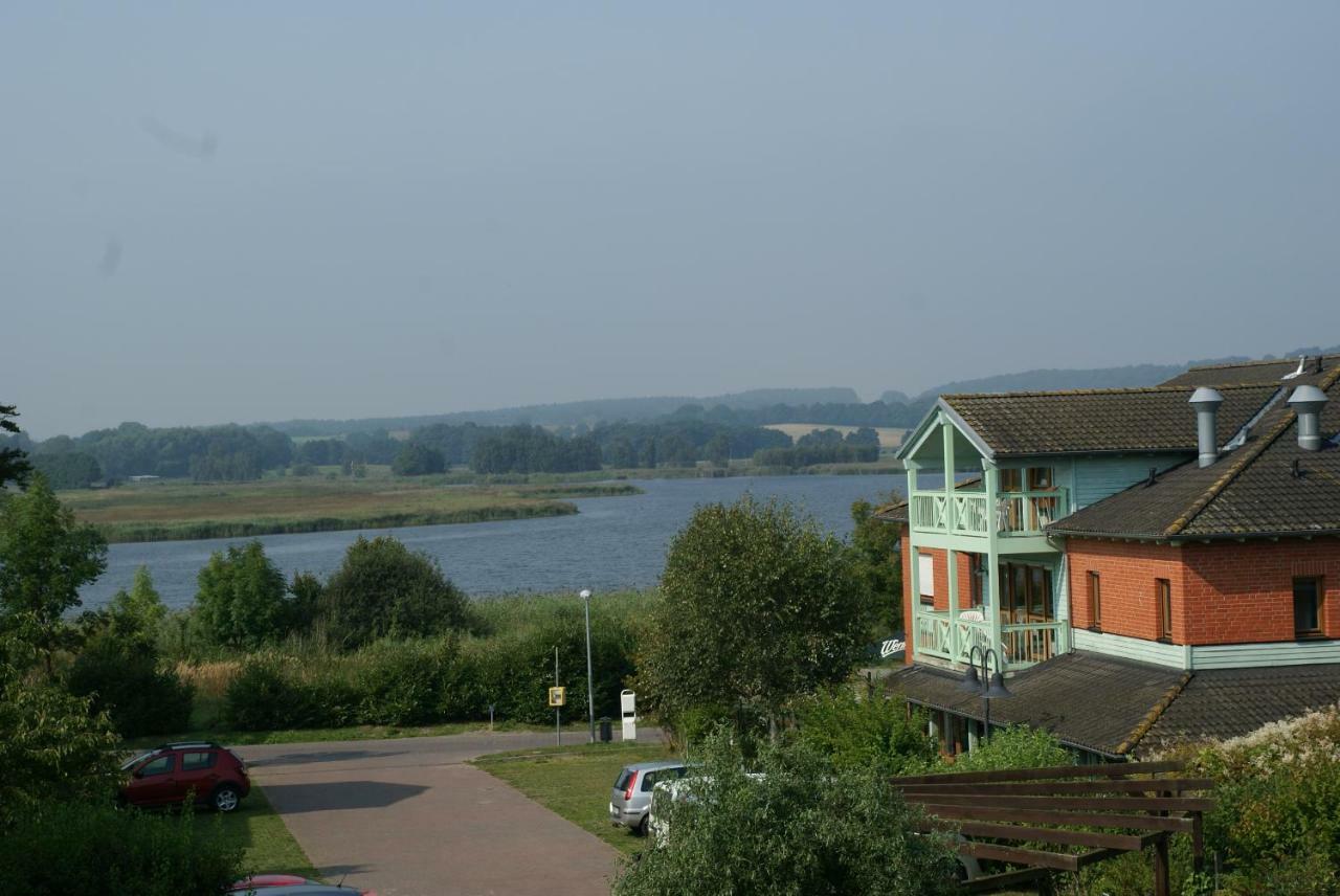 Ferienwohnung 4 im Haus am See mit Wintergarten und Terrasse Seedorf  Exterior foto